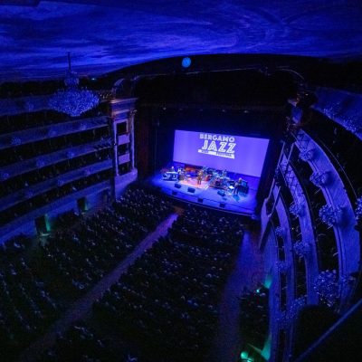 verso-bergamo-jazz-2026-biglietti-e-abbonamenti-in-vendita-dal-14-gennaio_570a3ed8-efeb-11f0-b73f-a70946a41a27_1080_1080